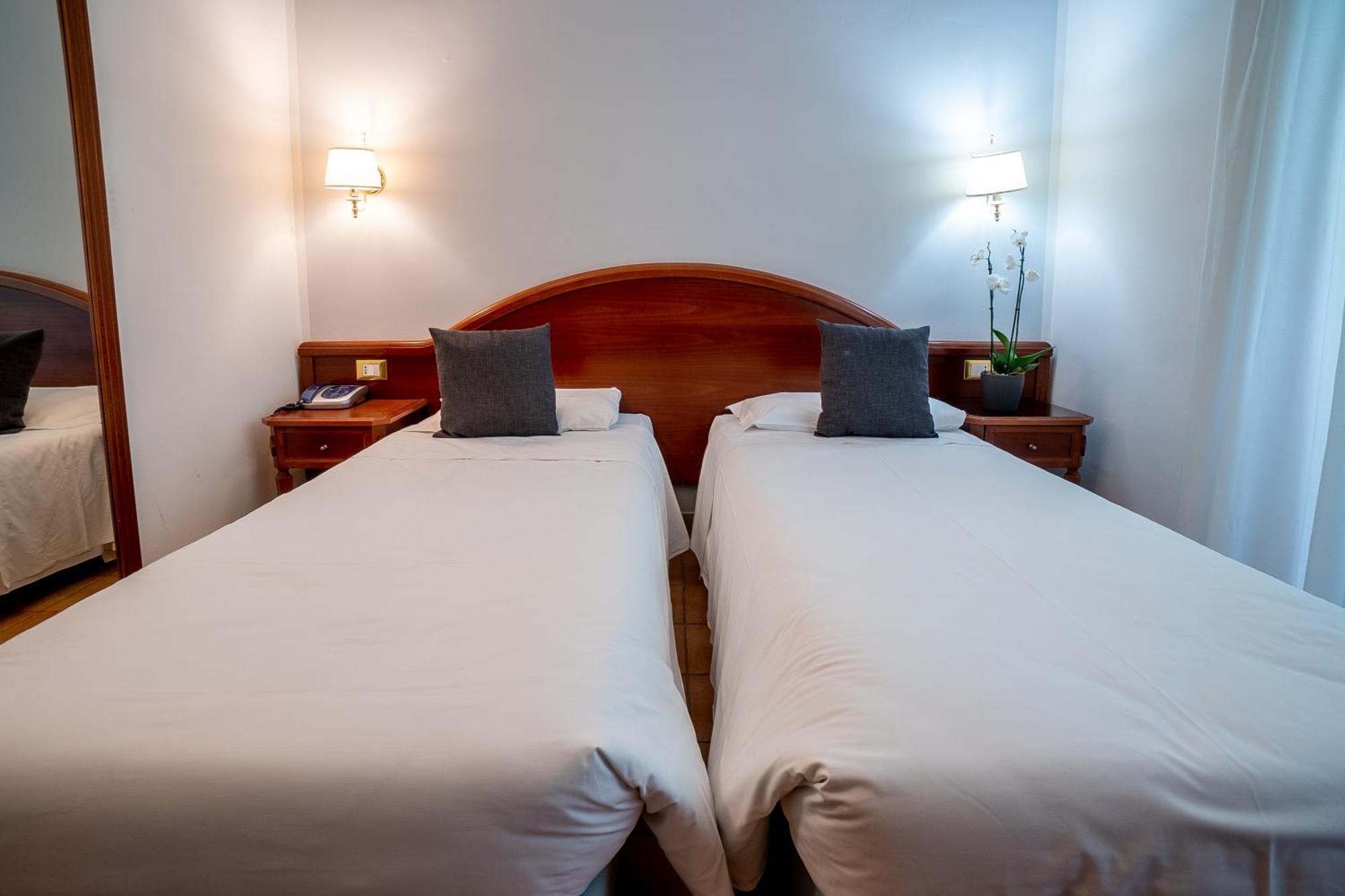 Hotel Gabriella Ρώμη Εξωτερικό φωτογραφία